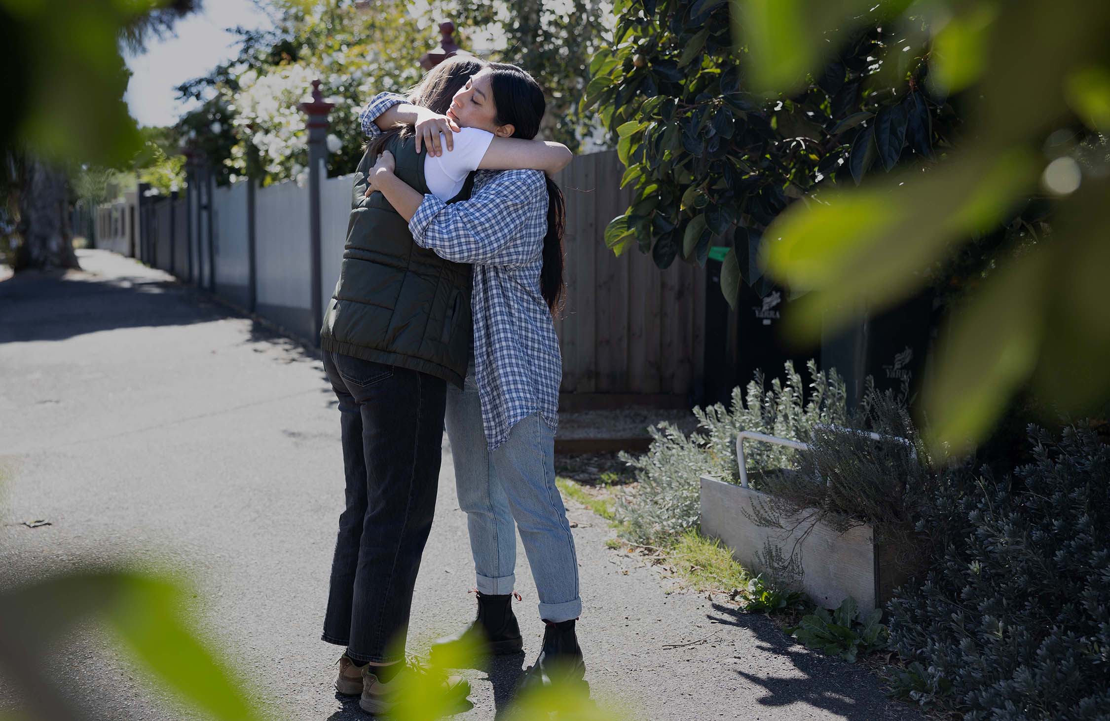 Stop tech abuse behaviour change campaign case study photo hug